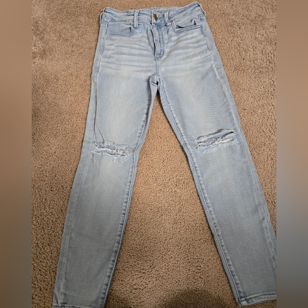 American Eagle distressed jeggings